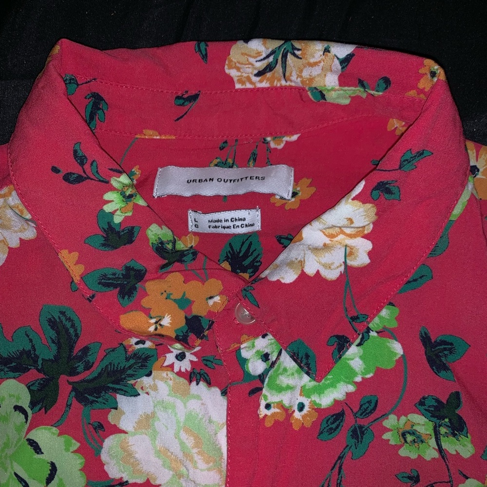 Button down shirt - Picture 2 of 4